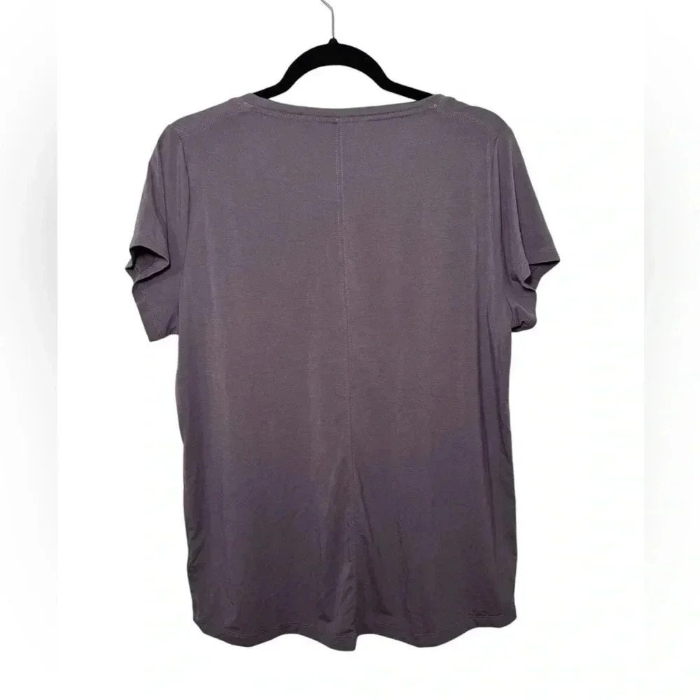 Athleta Stratus II Tee Dusk Violet Athletic Comfy Size Medium - Picture 3 of 4
